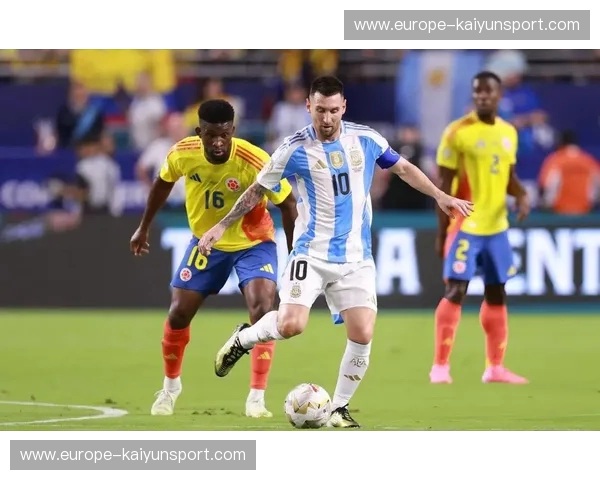 宿命对决：阿根廷vs荷兰，谁将在这场潘帕斯雄鹰与橙衣军团的博弈中笑到最后？